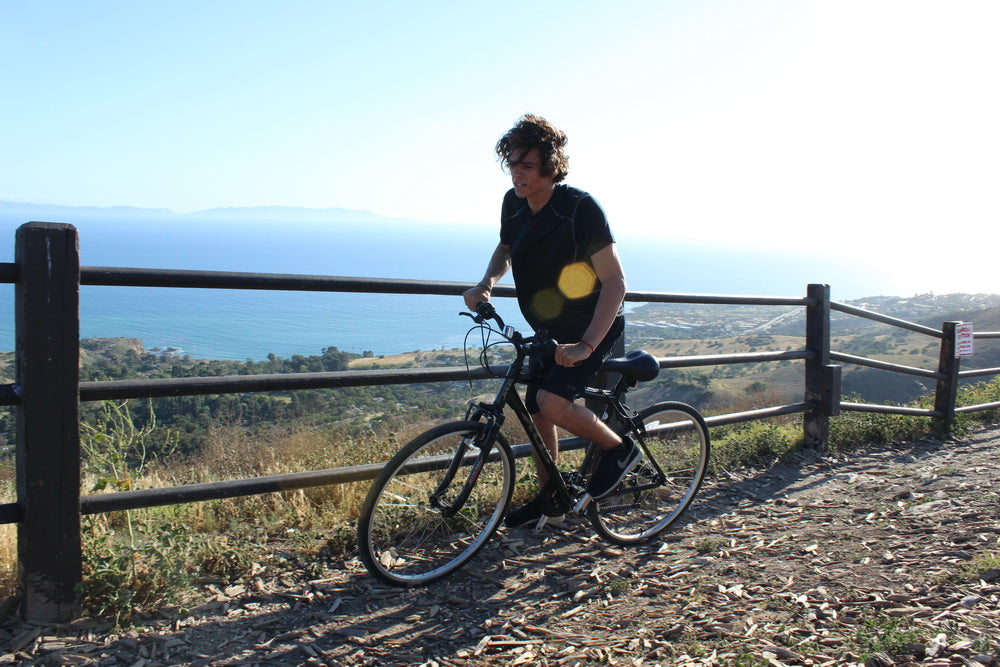 XDSBIKE Cross300 24sp Comfort Hybrid Bike // Jet Black