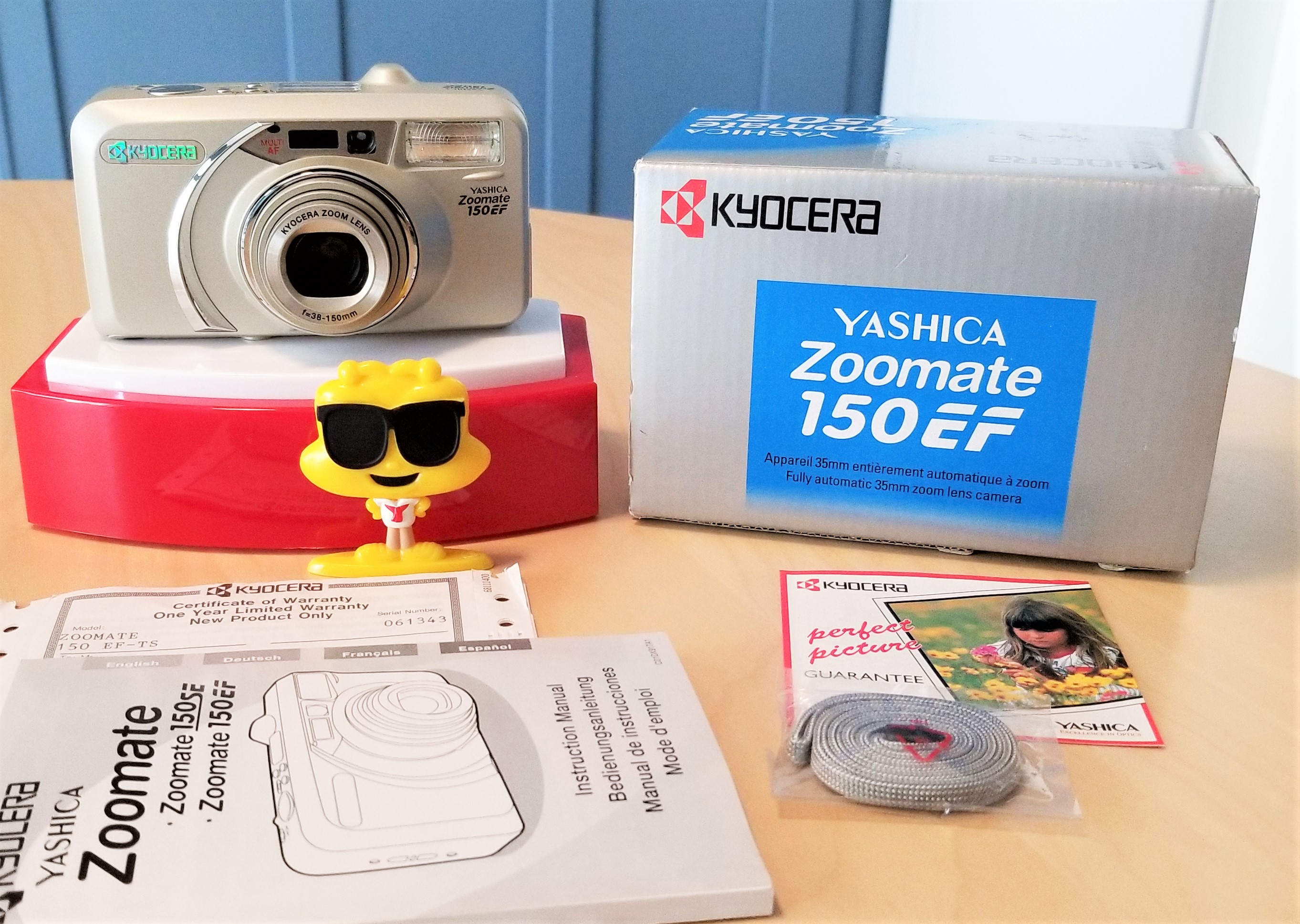 Under the radar Yashica 35mm P&S compact film camera – Yashica