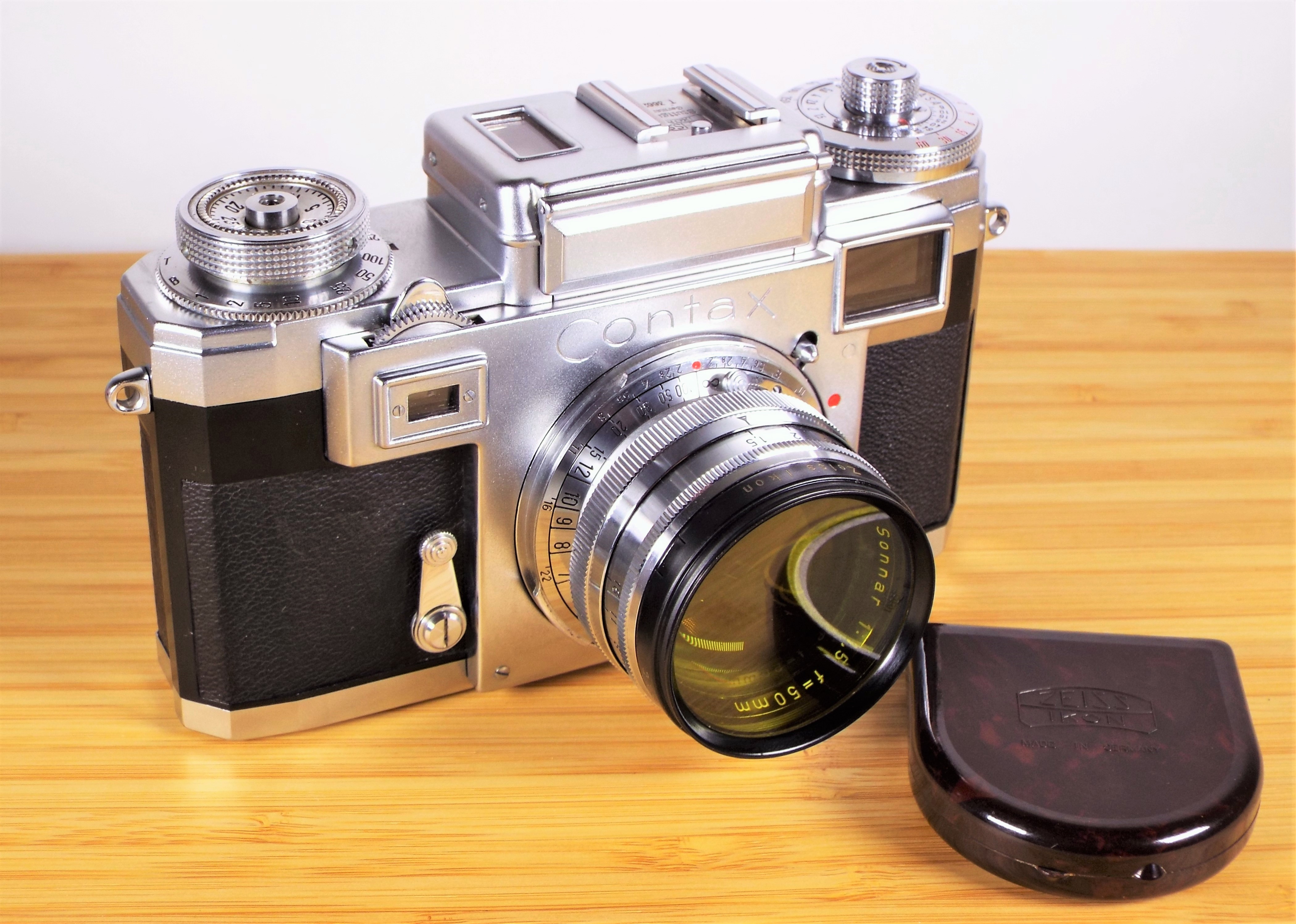 Zeiss Ikon Contax IIIa | Chasing Classic Cameras with Chris