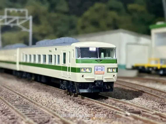 185系200番台「新幹線リレー号」が入線しました。TOMIX 98792 HG