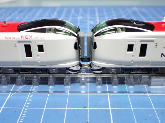 E259系「成田エクスプレス」を弄る。 KATO 10-847 / 10-848 | NGaugeJP