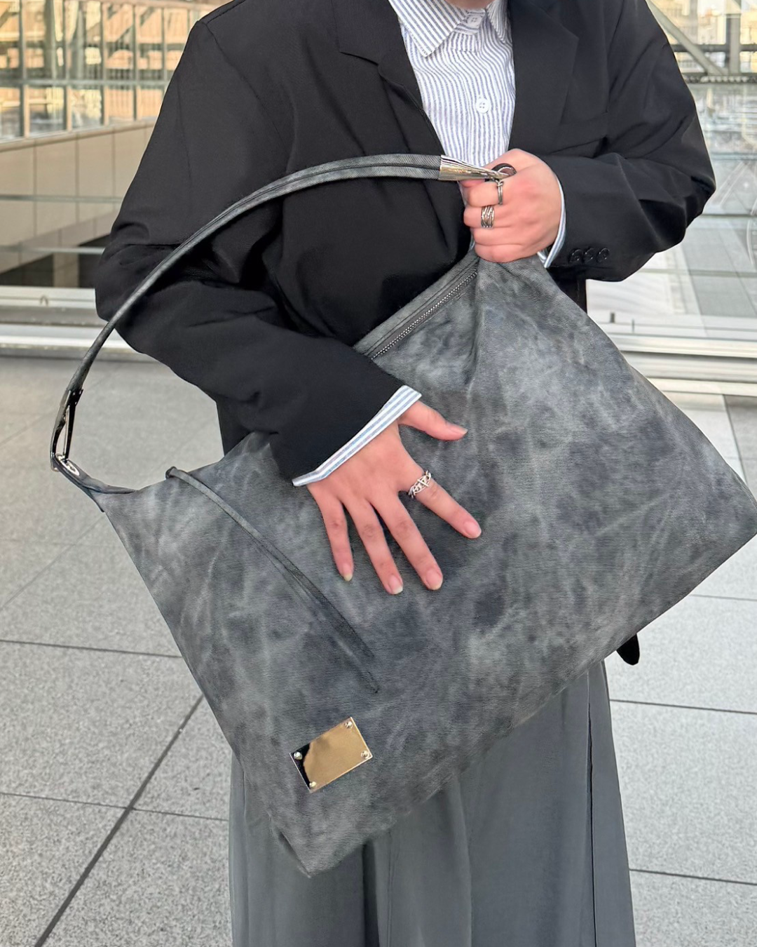 即納】ヴィンテージ加工ワンハンドルバッグ K0362 – YOLO（ヨロ