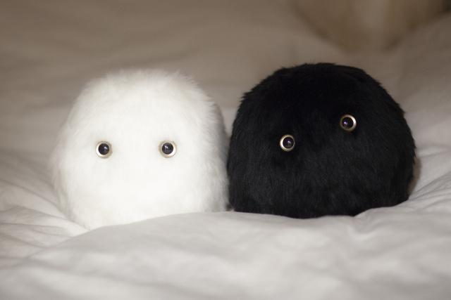 寝るとき専用ロボット「ネモフ」が登場！ 眠たくなるお話や