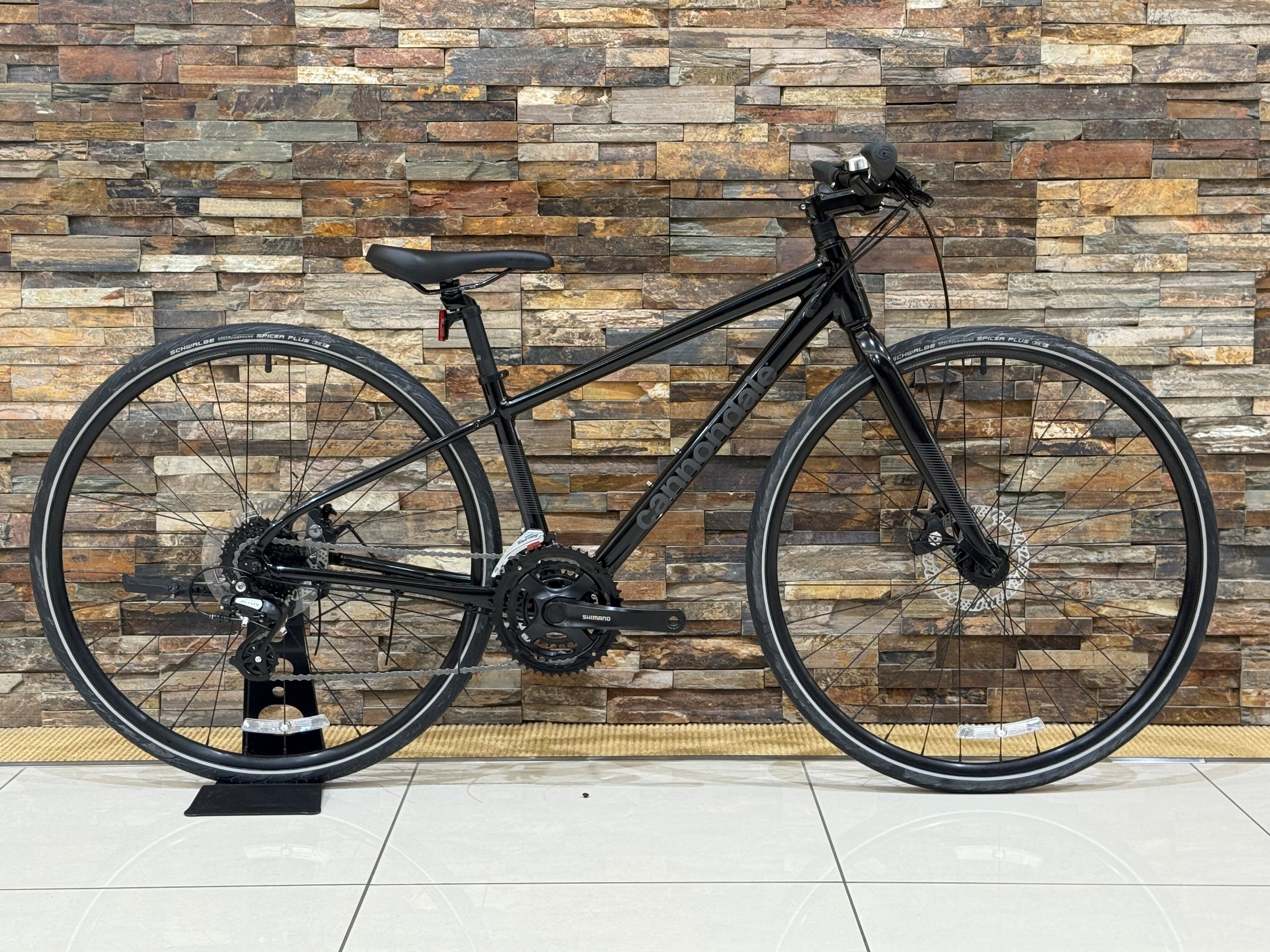 CANNONDALE】通勤・通学に便利で安全面も配慮されたクロスバイクが広島