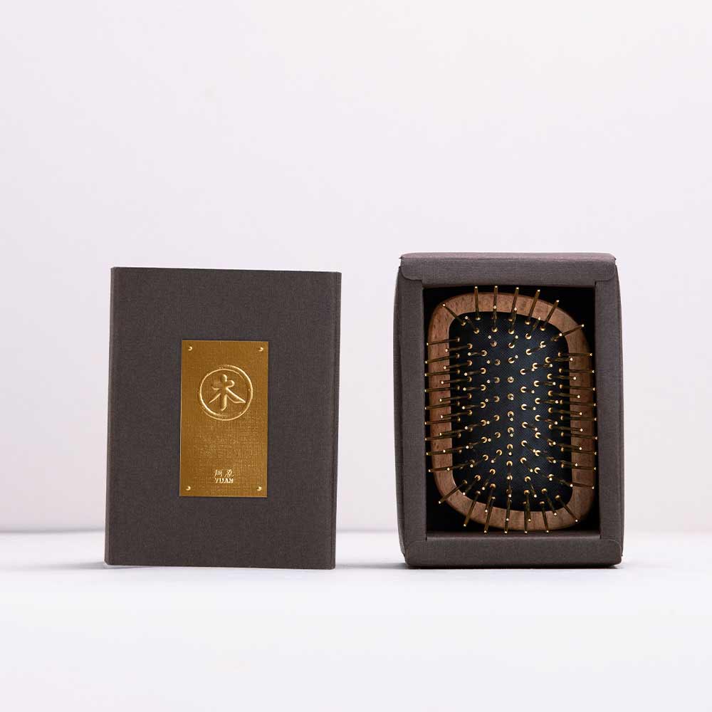 金好梳ヘアブラシ スクエアタイプ｜手のひらサイズで便利な頭皮ケアブラシ