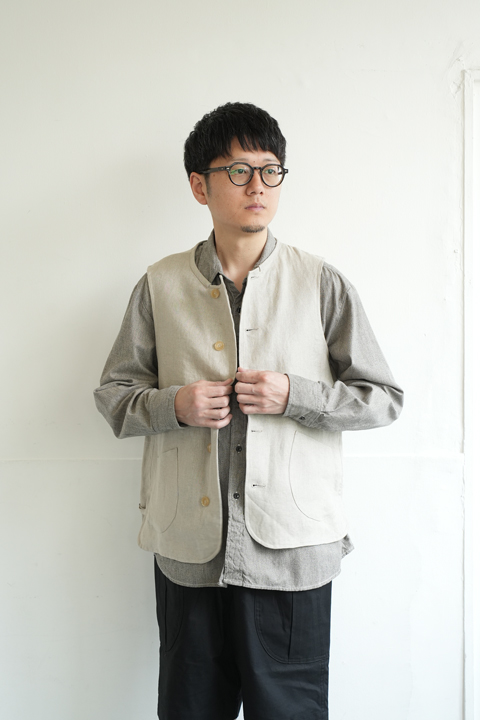 最上級素材で仕上げた別注、ARAN（アラン） VEST HERRINGBONE LINEN