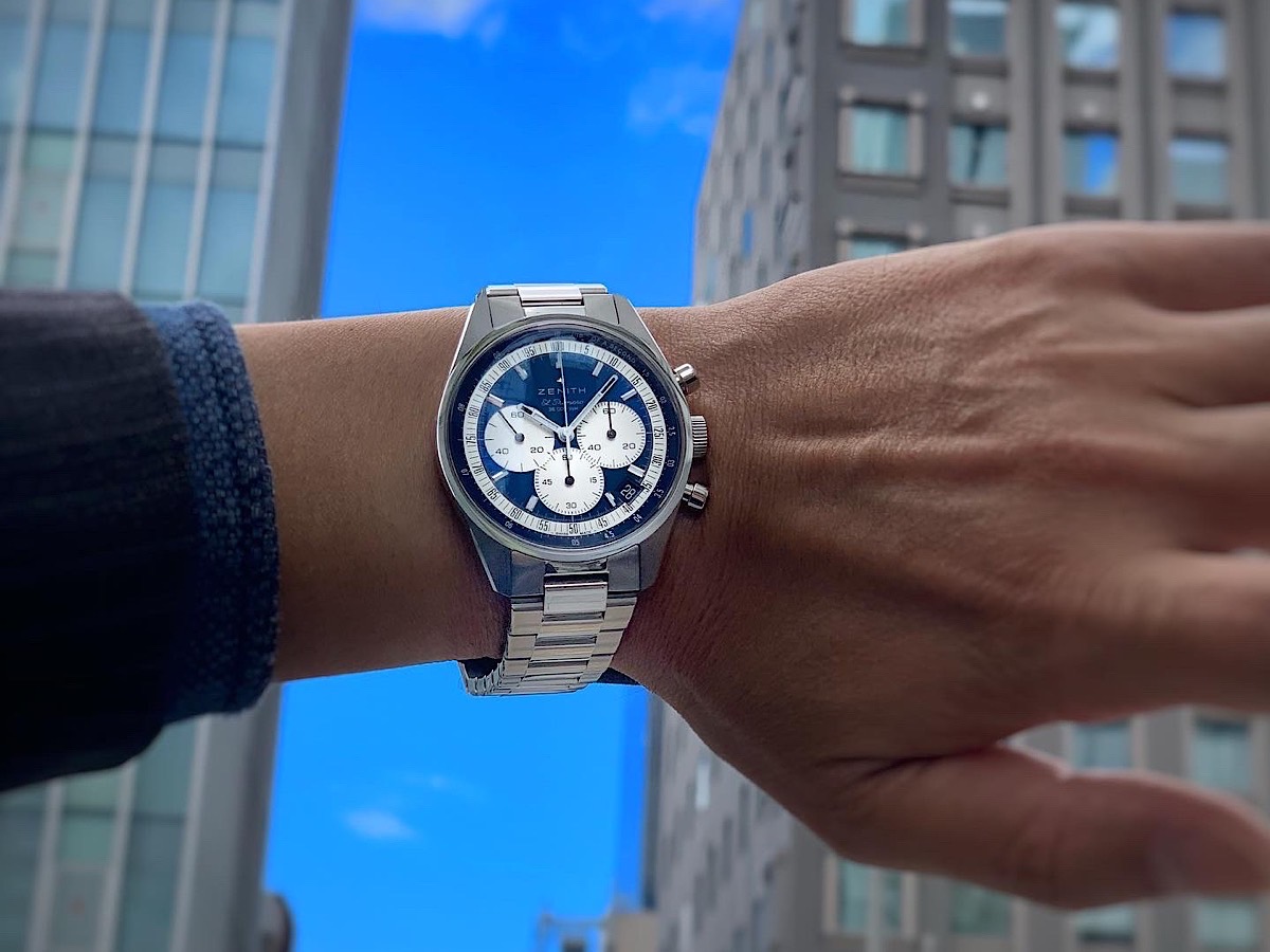 天頂のようなブルーが印象的な『クロノマスター オリジナル ブティック