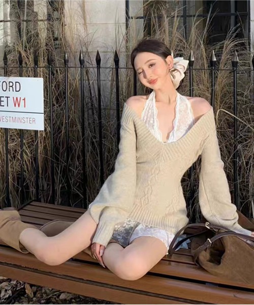 AsheKsha ニット セーター 1着で複数スタイルを楽しめるVネック