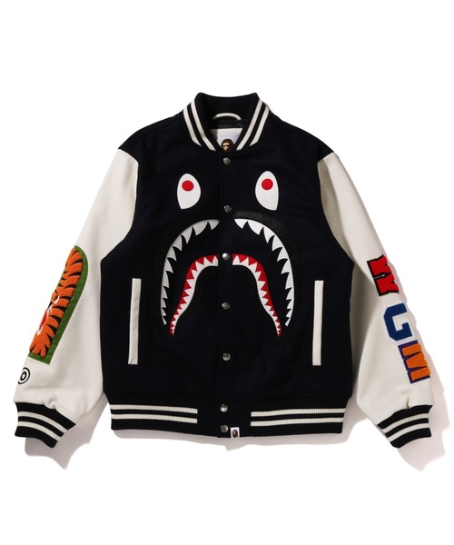 A BATHING APE（アベイシングエイプ） スタジャン SHARK VARSITY