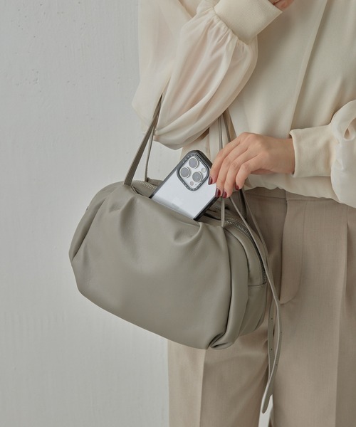 ear PAPILLONNER（イア パピヨネ） ボストンバッグ 「本革/430g