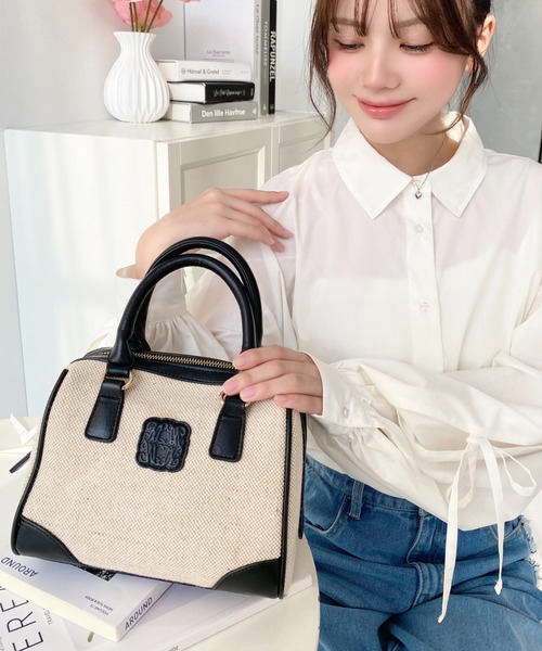 moment+ ボストンバッグ レザーモチーフロゴ配色キャンバスボストン