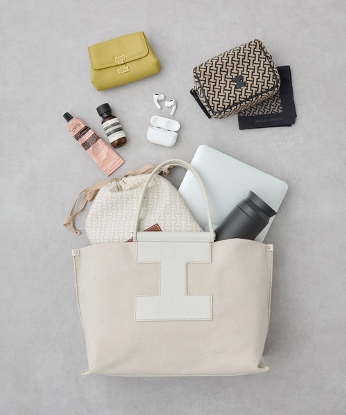 IACUCCI（イアクッチ） ハンドバッグ FREE ライトグレー レディース