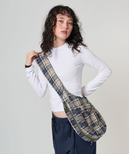 TINA：JOJUN（ティーナジョジュン） ショルダーバッグ バッグ チェック