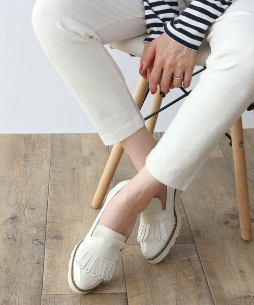 Fin（フィン） ローファー フリンジスタッズローファー レディース