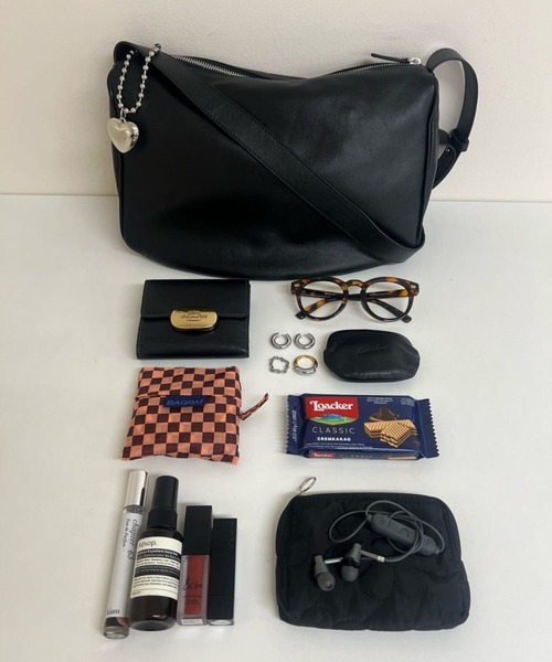 ear PAPILLONNER（イア パピヨネ） ショルダーバッグ バッグ 「本革