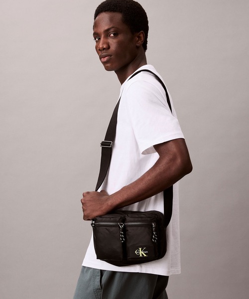 Calvin Klein（カルバン・クライン） ショルダーバッグ ユーティリティ