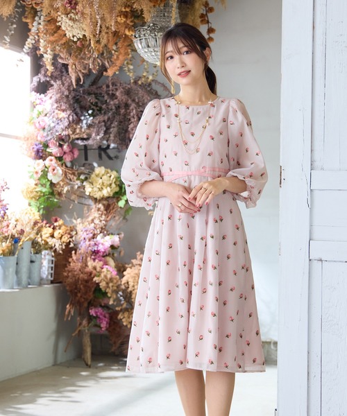 Rose Tiara（ローズティアラ） ワンピース 「美シルエット」つぼみ刺繍