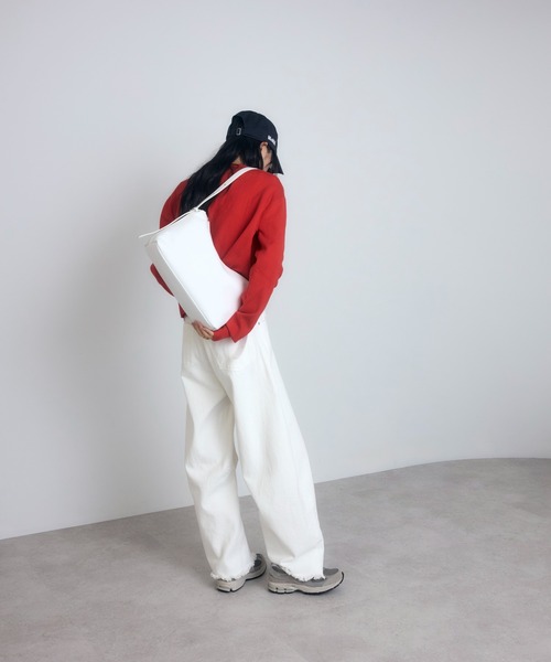 soins ショルダーバッグ バッグ 「牛革」ミニマルショルダーバッグ