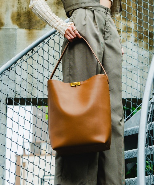 LA MARGE トートバッグ 「本革」 ワンハンドル バケツバッグ 大容量 A4