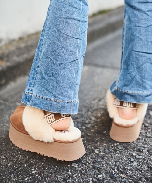 UGG Australia（アグオーストラリア） サンダル UGG Funkette / アグ