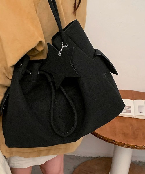 ショルダーバッグ バッグ 星チャーム付きショルダーバッグ レディース