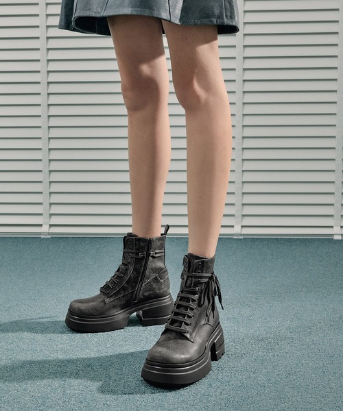 CHARLES ＆ KEITH（チャールズ&キース） ブーツ レースアップ チャン