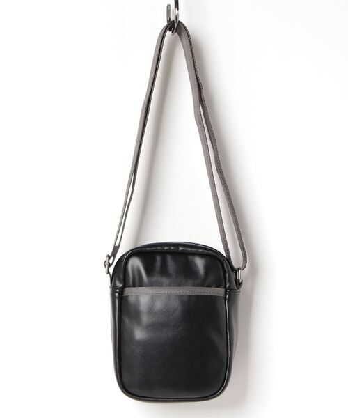 DIESEL（ディーゼル） ショルダーバッグ UNI ブラック メンズ