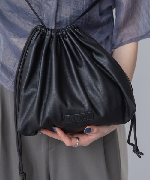 ショルダーバッグ バッグ ヴィーガンレザー巾着ショルダーバッグ