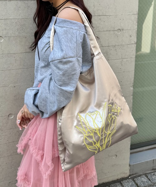 SOLLON.（ソルロン） トートバッグ チューリップ刺繍サテントート