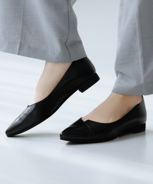 HIMIKO パンプス 「Made in Japan」アシンメトリーVカットフラット
