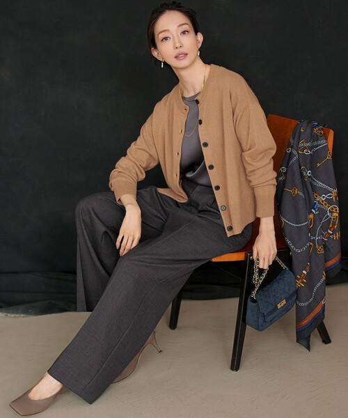 23区（ニジュウサンク） カーディガン ピュアカシミヤ クルーネック