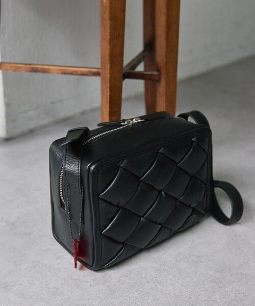 ear PAPILLONNER（イア パピヨネ） ショルダーバッグ バッグ 「本革