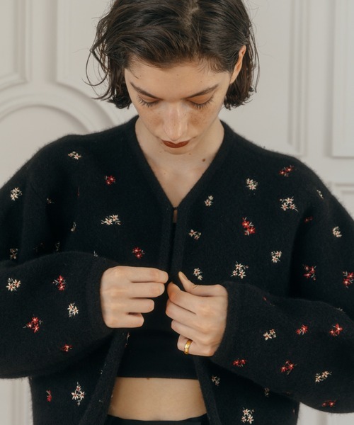 CREDONA（クレドナ） カーディガン FLOWER EMBROIDERY KNIT JACKET
