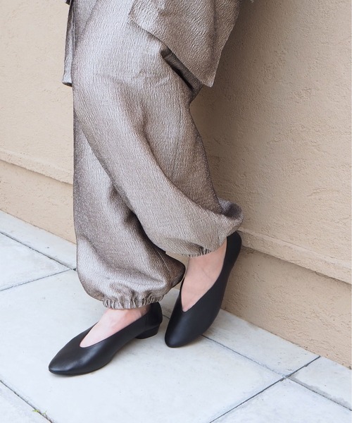 enchanted（エンチャンテッド） パンプス 本革ソフトレザーVカット