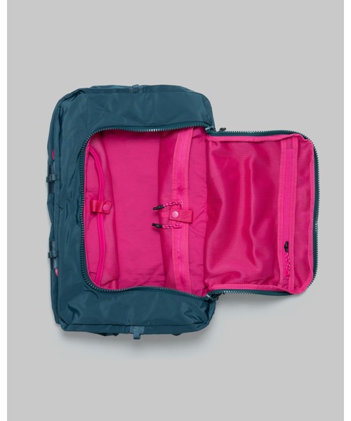 Topologie（トポロジー） ボストンバッグ Summit Duffle Medium