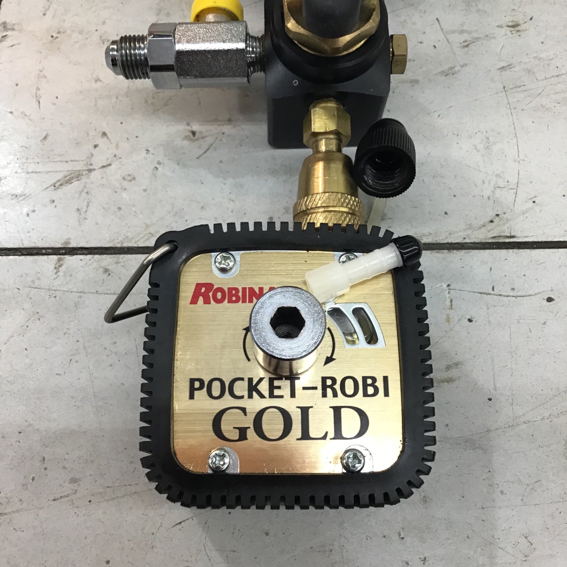 現状品】 ロビネア/ROBINAIR 簡易真空ポンプ・ポケロビゴールド 【鴻巣