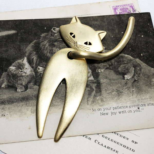 JJジェイジェイ首振り猫ブローチ|ACTON ANTIQUES英国アンティーク