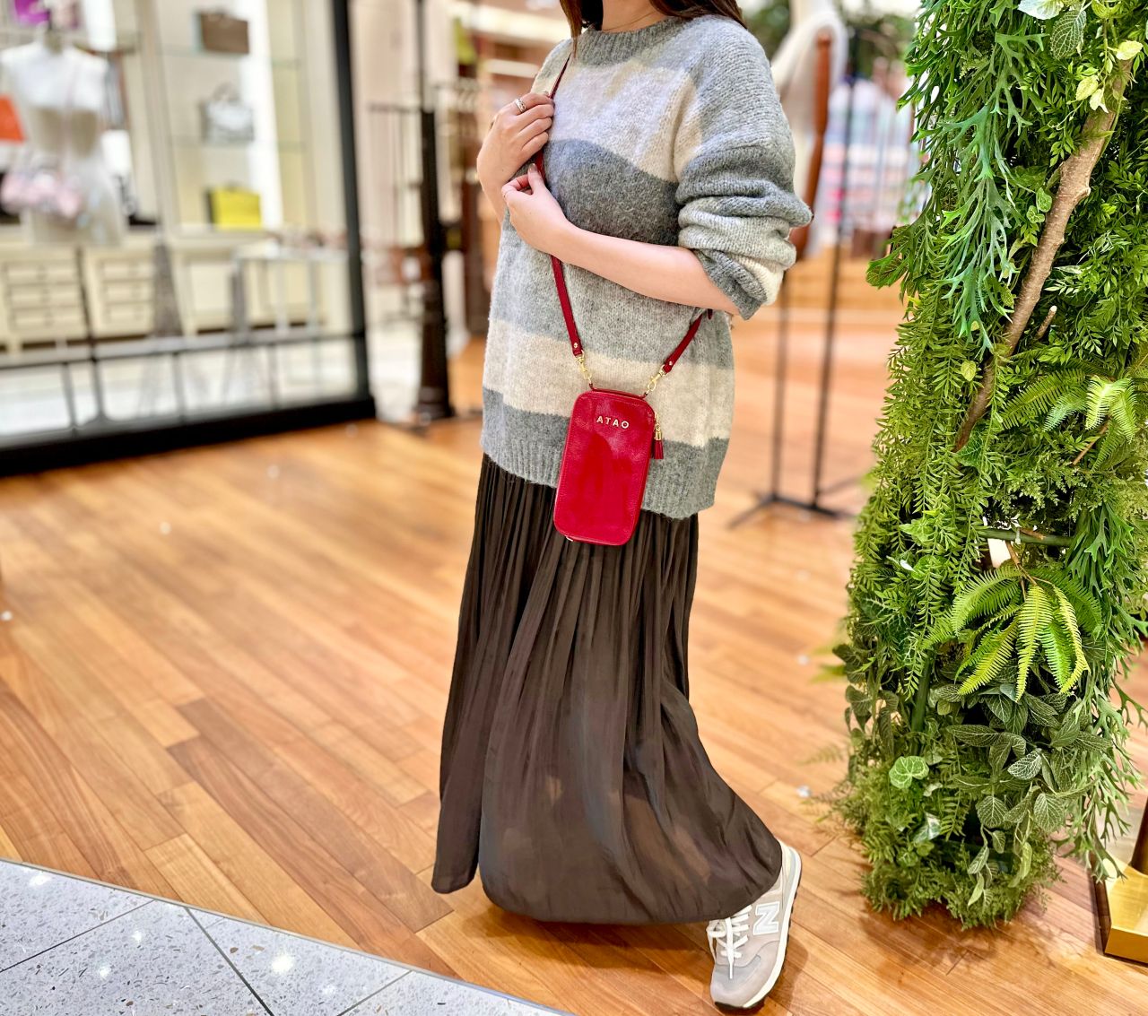 カラー別一挙ご紹介！アタオ・大ヒットお財布＆スマホショルダー