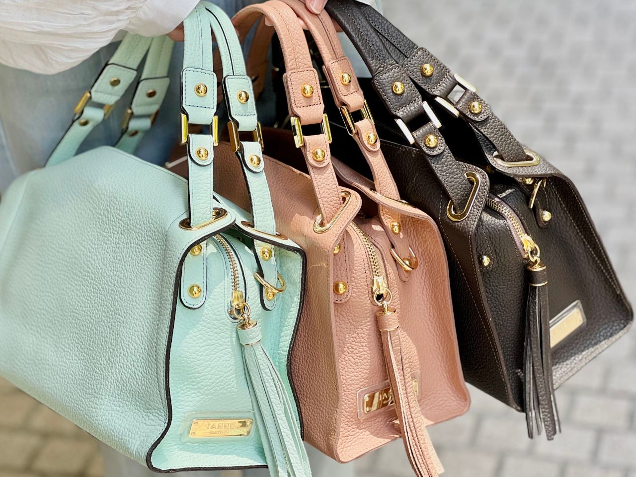 IANNE人気バッグ「オリビア」で春の1週間コーデ – ATAO LAND+(アタ
