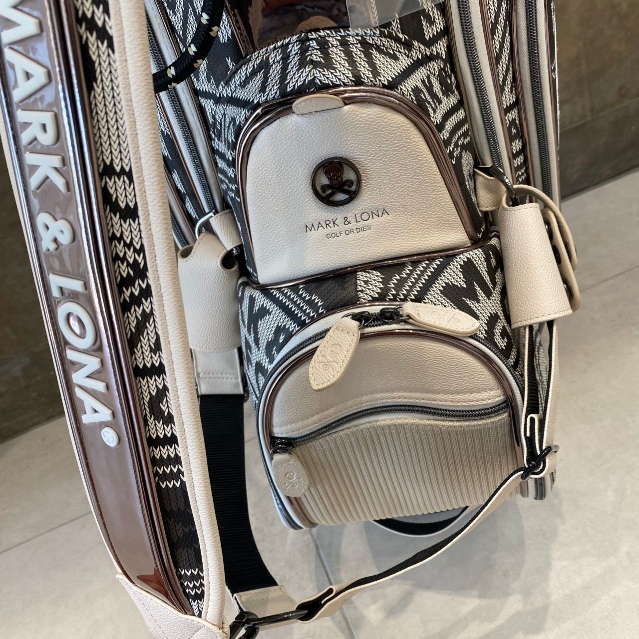 新作キャディバッグ】マークアンドロナ入荷しました！ | ゴルフ5