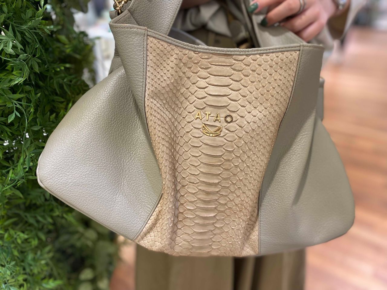 私物】エルヴィ -あのバッグは今!？- | ATAO(アタオ) | ATAO