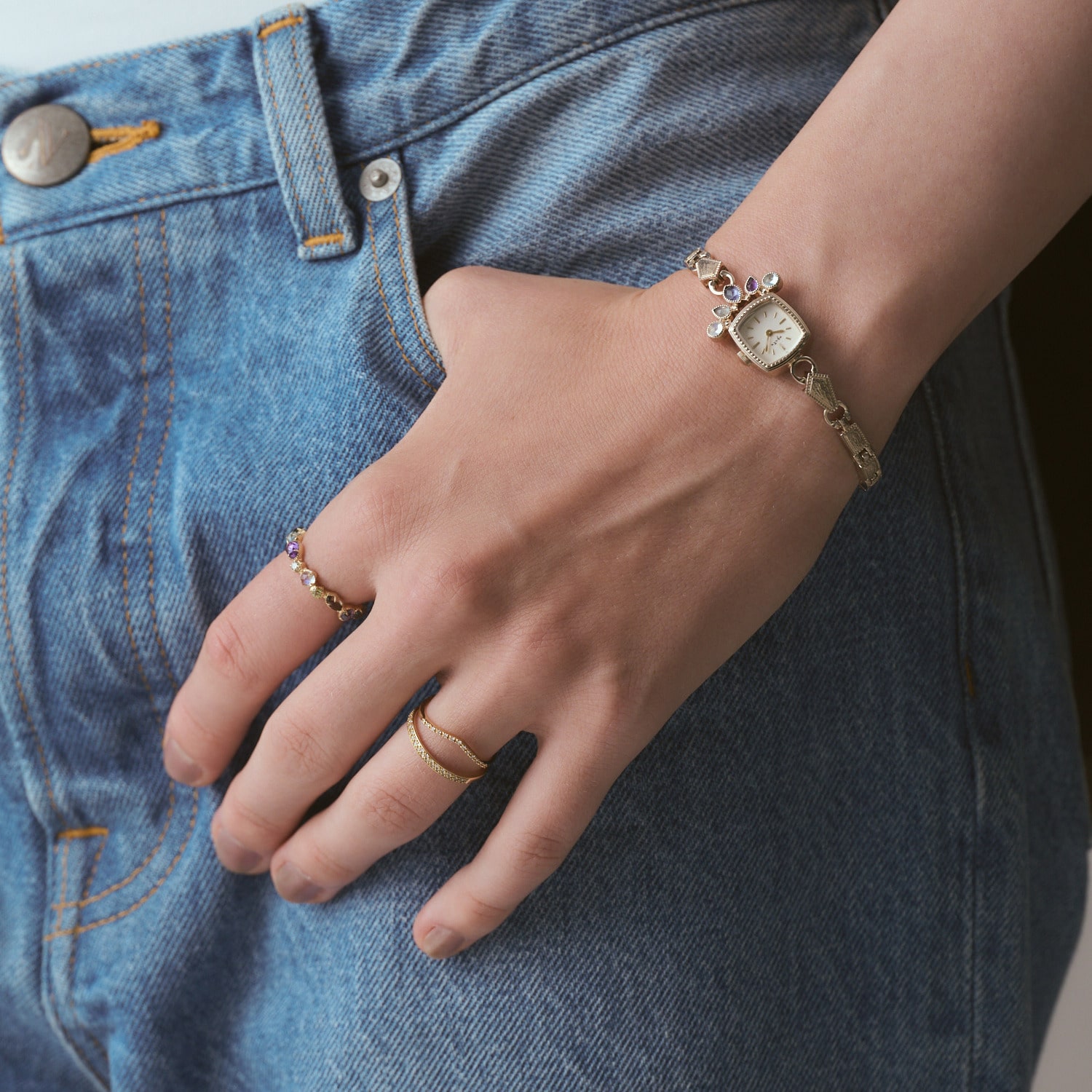 Limited Edition》スクエアフェイスジュエリーウォッチ｜時計