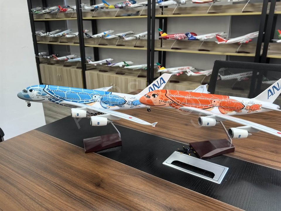 1:160 47CM Japan Air ANA Toys Airbus A380 Model Plane Cartoon Sea