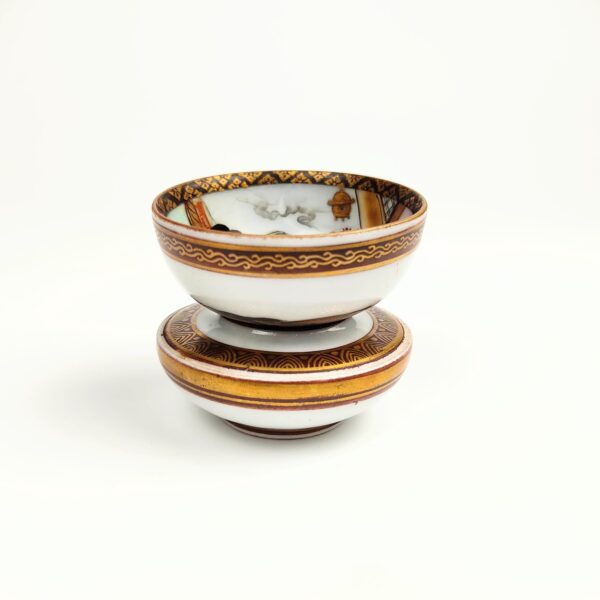 九谷焼 宝珠型盃台付春画盃 – 古美術西川