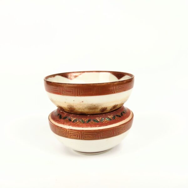 九谷焼 宝珠型盃台付春画盃 – 古美術西川