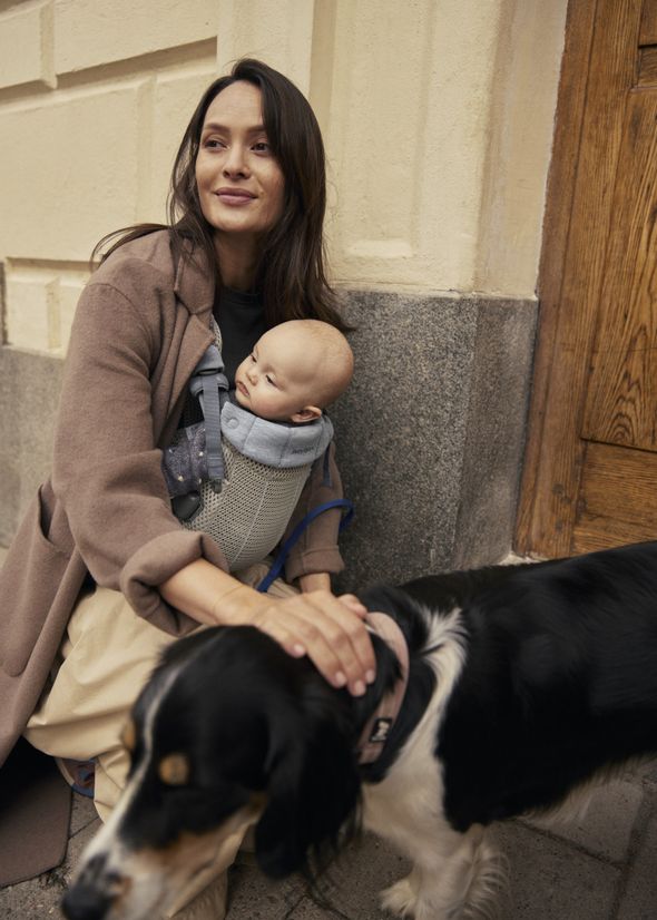 公式】ベビーキャリア HARMONY｜ベビービョルンの抱っこ紐 | BabyBjörn