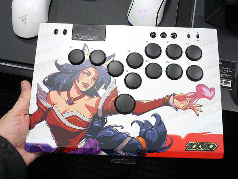 Razerのレバーレスアケコン「Kitsune」に格闘ゲーム『2XKO』コラボ