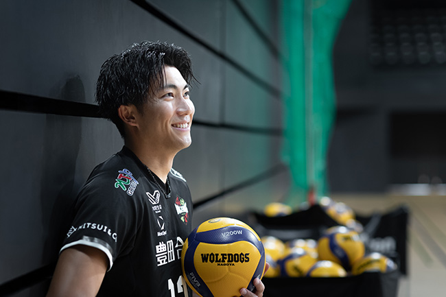 インドアとビーチの“二刀流”に挑戦中！バレーボール界期待の星・水町泰