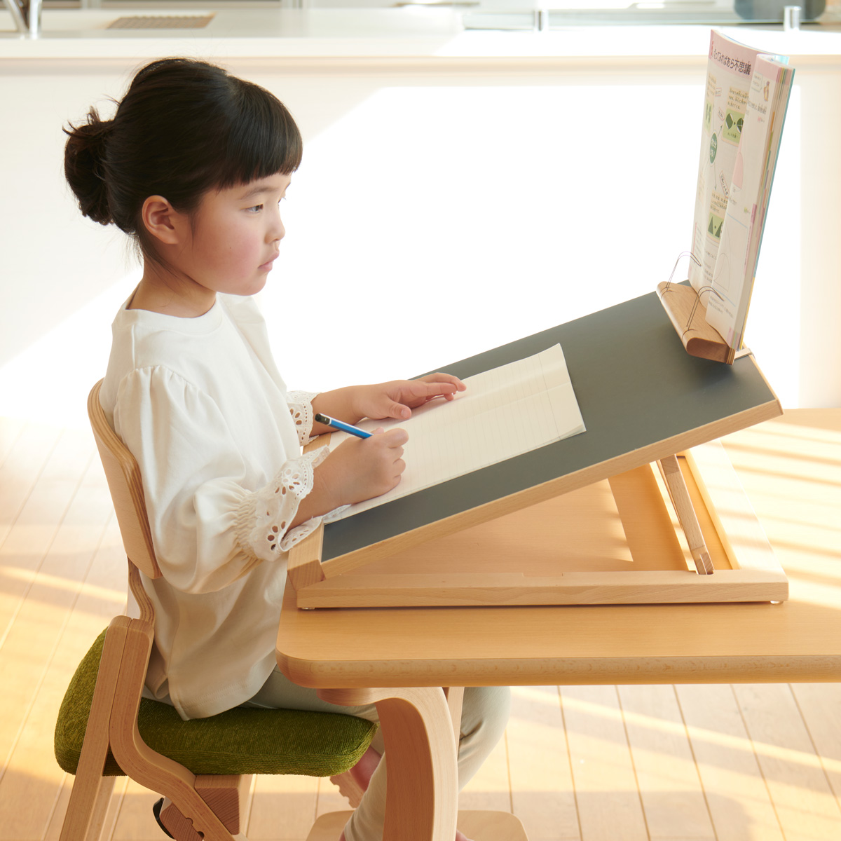 スラントアップ専用ブックスタンド | アイドカストア本店