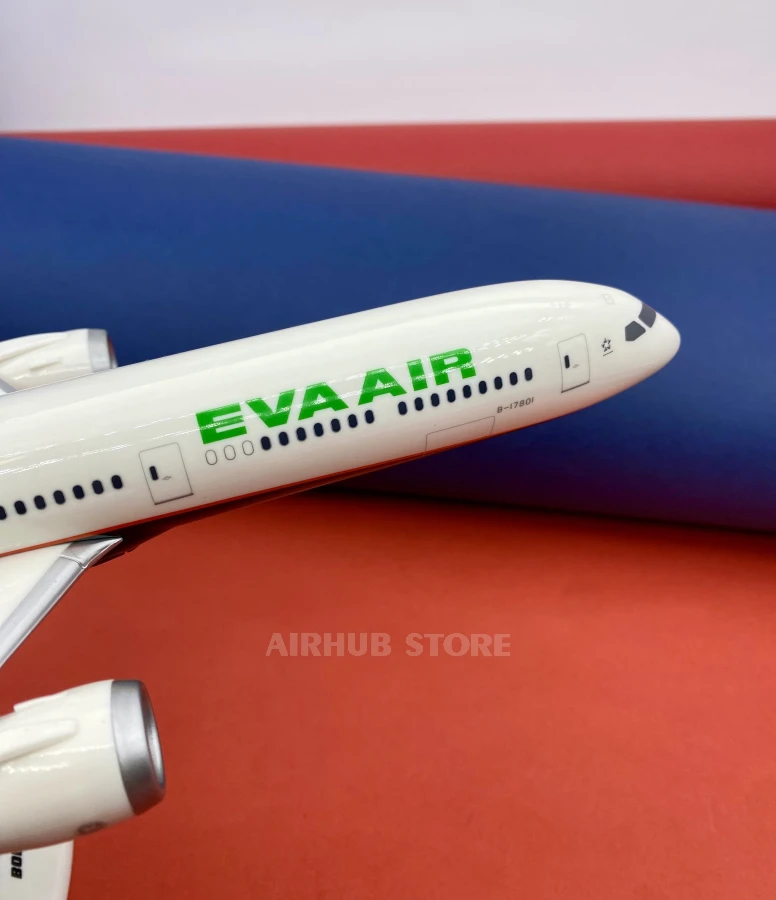 Aviation Aircraft Model Eva Air Boeing 787-10 reg. B-17801 Snap